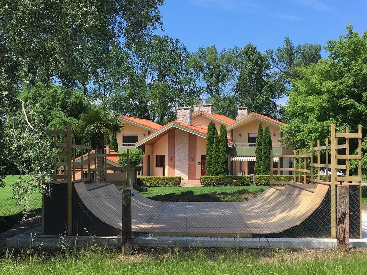 Somo Surfskate Hostel Castañedo Екстериор снимка